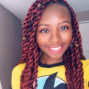 Meet your Posher, Lauren